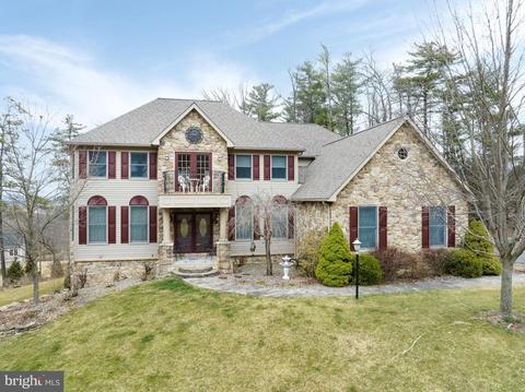 171 Treetops Dr, State College, PA 16801