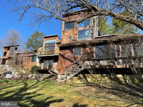 806 E Mccormick Ave, State College, PA 16801