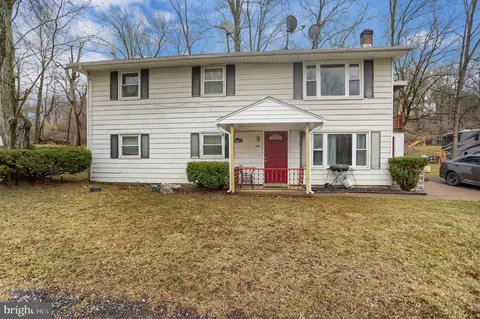 180-182 Limerock Ter, State College, PA 16801