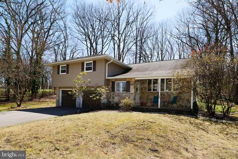 14 S Barkway Ln, State College, PA 16803
