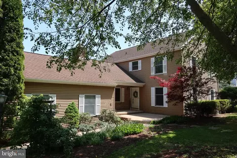 1323 Sandpiper Dr, State College, PA 16801