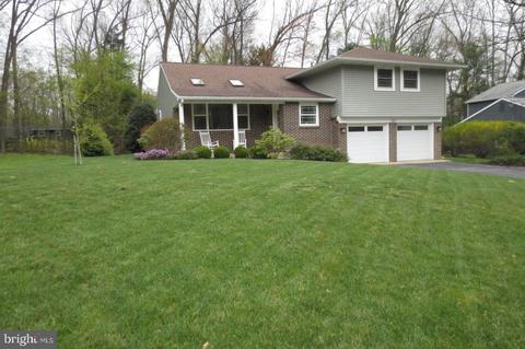 757 Devonshire Dr, State College, PA 16803