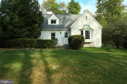 215 E Irvin Ave, State College, PA 16801