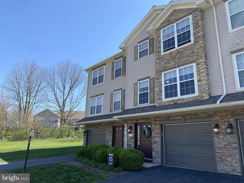 103 Greenbrook Dr, Pleasant Gap, PA 16823