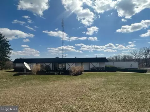 160 W Clearview Ave, State College, PA 16803