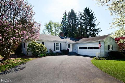 1646 N Cherry Hill Rd, State College, PA 16803