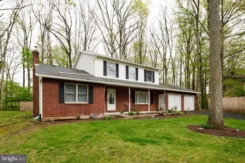 105 Pickwick Ave, State College, PA 16803