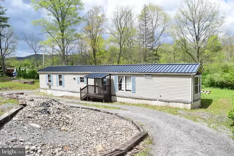 2252 Old 220 Rd, Howard, PA 16841