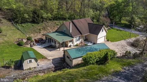 799 Bullit Run Rd, Howard, PA 16841