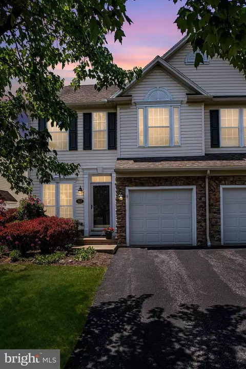 162 Scenery Ct #22, State College, PA 16801