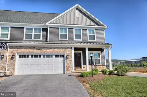 111 Aeropointe Ln, State College, PA 16803