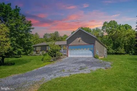 45 Cornfield Ln, Port Matilda, PA 16870
