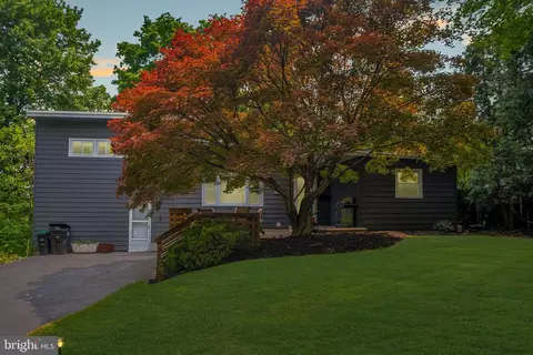 1133 Old Boalsburg Rd, State College, PA 16801