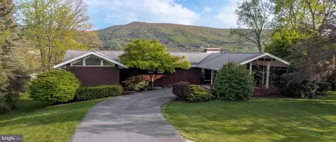 1002 Kay St, Boalsburg, PA 16827