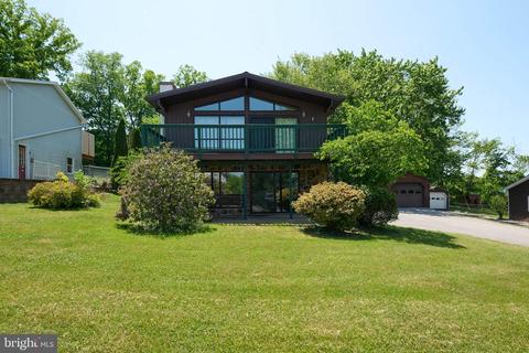 249 Lakeview Dr, Howard, PA 16841
