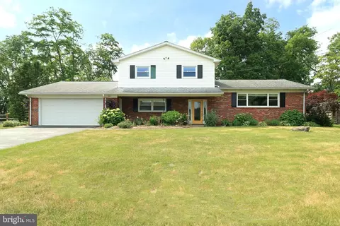 841 Oak Ridge Ave, State College, PA 16801