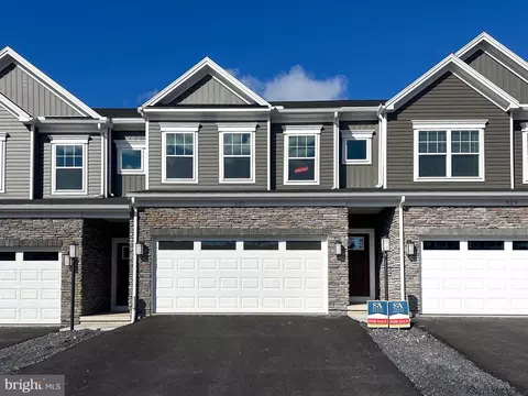 527 Brandywine Dr, State College, PA 16801