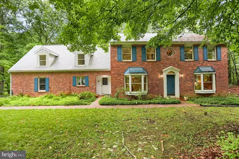 1378 Deerfield Dr, State College, PA 16803