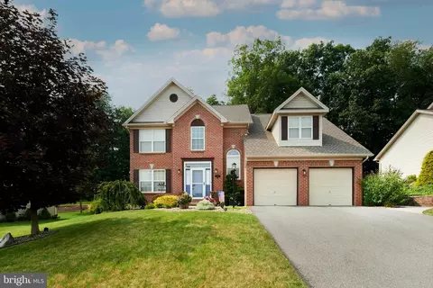 112 Forest Glen Cir, Port Matilda, PA 16870
