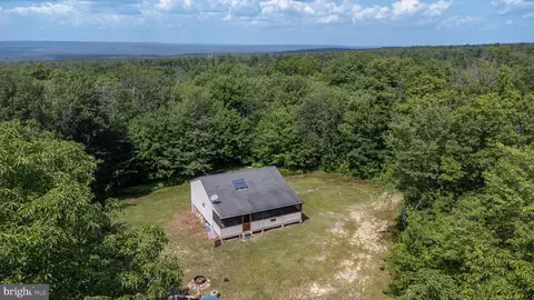 211 Rock Rdg, Clarence, PA 16829