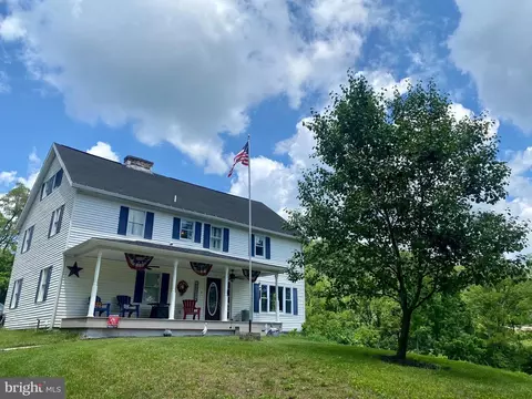 166 Mattern Ln, Port Matilda, PA 16870