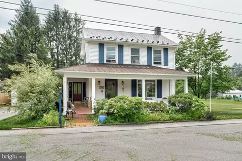 309 W Plum St, Aaronsburg, PA 16820