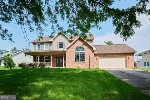 349 Glengarry Ln, State College, PA 16801