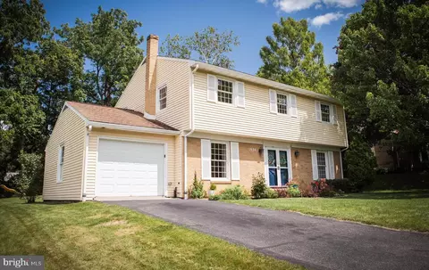 1634 Hawthorn Dr, State College, PA 16801