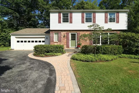 316 Douglas Dr, State College, PA 16803