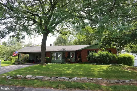 132 Norle St, State College, PA 16801