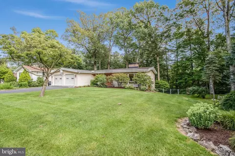 1132 Kay St, Boalsburg, PA 16827