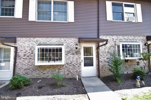 2013 Mary Ellen Ln, State College, PA 16803