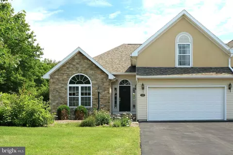 2465 Circleville Rd #127, State College, PA 16803