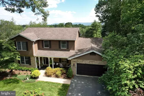 2456 Sassafras Ct, State College, PA 16803