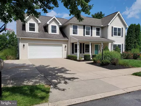 127 Oak Pointe Cir, State College, PA 16801