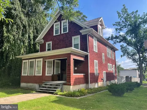 329 S Burrowes St, State College, PA 16801