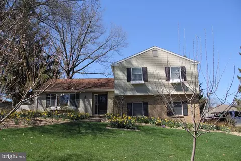 1707 Circleville Rd, State College, PA 16803