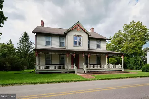 141 Water St, Spring Mills, PA 16875