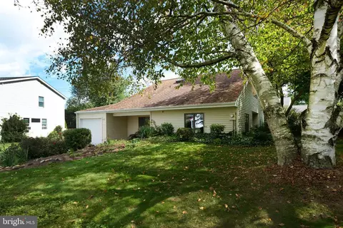 923 Lillian Cir, State College, PA 16801
