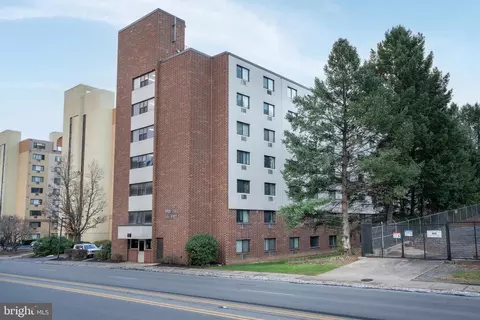 616 E College Ave #203, State College, PA 16801