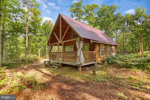 111 Rock Ridge Rd, Snow Shoe, PA 16874