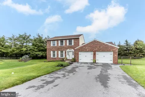 1421 Charles St, State College, PA 16801