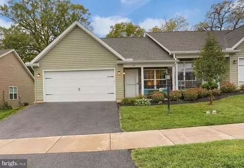 178 Rosehill Dr, Bellefonte, PA 16823