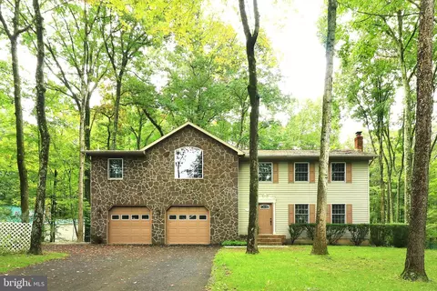 110 Lone Pine Rd, Port Matilda, PA 16870