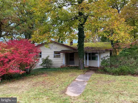 213 Sycamore Dr, State College, PA 16801