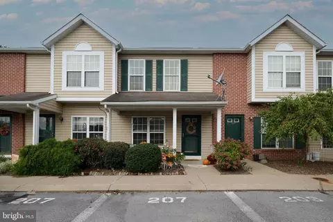 207 Chadham Ct, Bellefonte, PA 16823