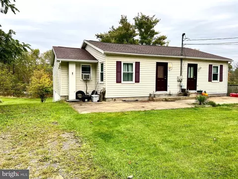 352-354 Mount Eagle Rd, Howard, PA 16841 photo 5