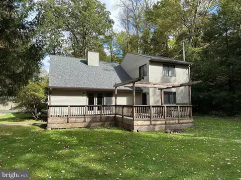 901 Fir Dr, State College, PA 16801