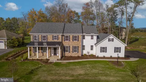285 Meadowsweet Dr, State College, PA 16801