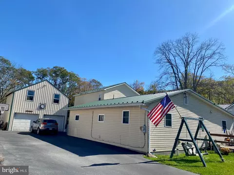 1112 Furnace St, Julian, PA 16844